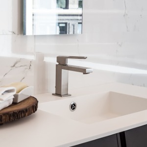 Find the perfect faucet and showerhead to transform your master ensuite into an open, modern bath space